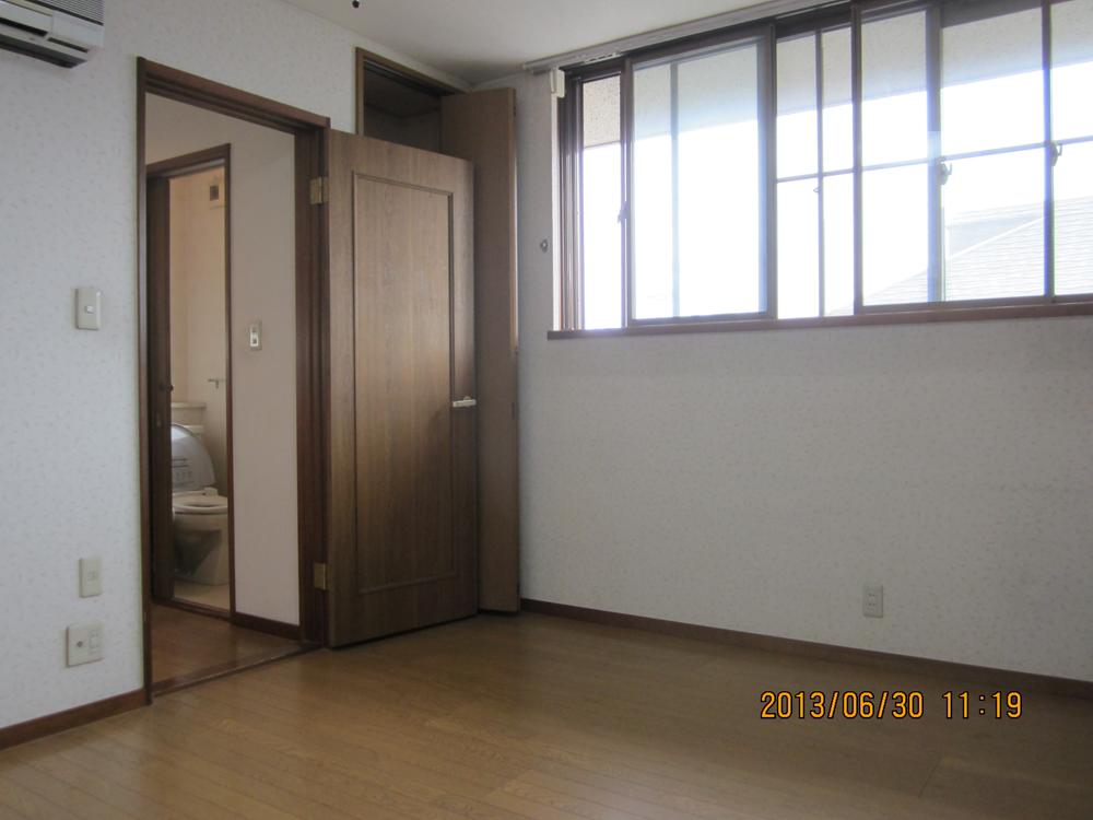 Non-living room. Indoor (June 2013) Shooting