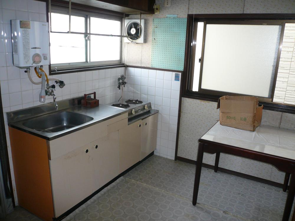 Kitchen. Indoor (11 May 2013) Shooting It is very beautiful to your.