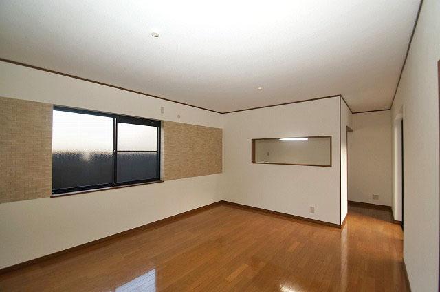 Living. In part of the living room wall was to paste the eco-carat to clean the air (Image left side wall portion)