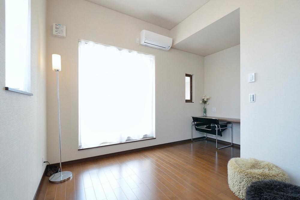 Non-living room. Local model house "master bedroom" (April 2013 shooting)