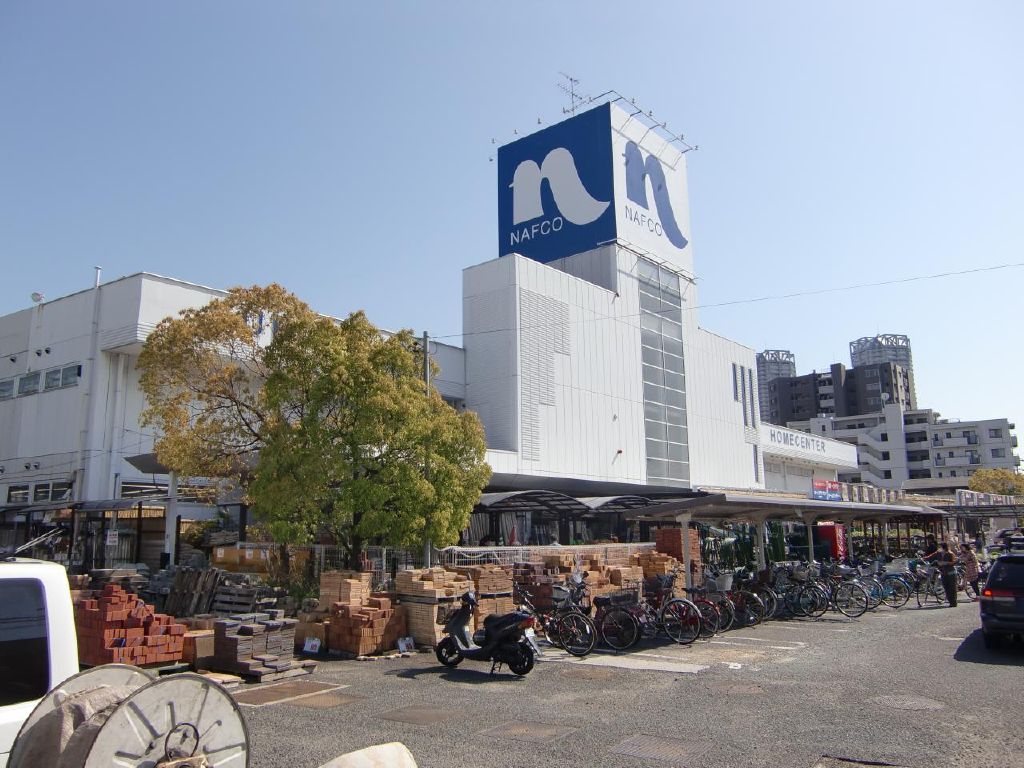 Home center. 814m to Ho Mupurazanafuko Izumiotsu store (hardware store)