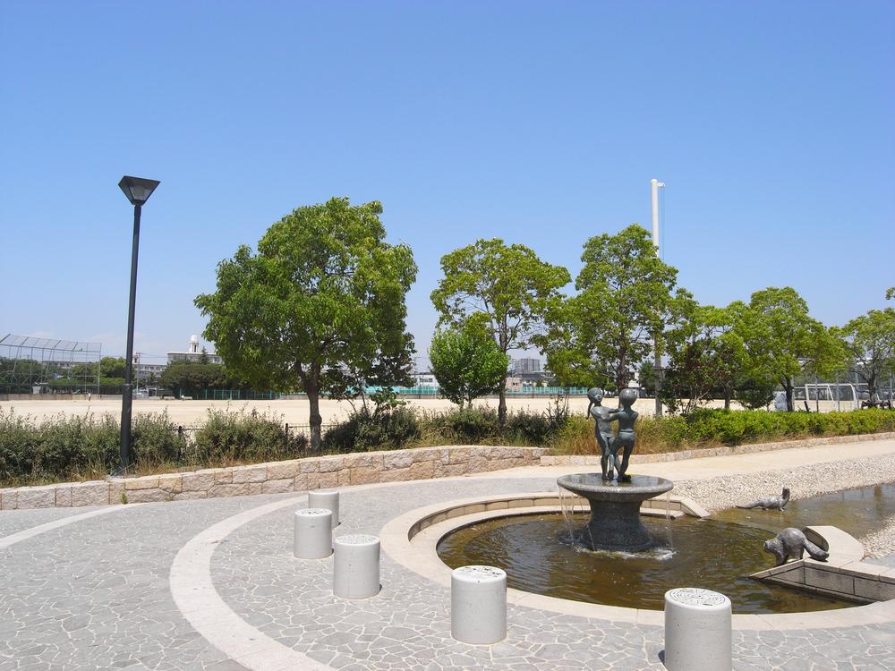 park. Some of the ground it is also 1300m baseball until 1300m duck park until the duck park "duck park" is, Also beautiful cherry blossoms in spring. Perfect for a walk course of small children playground and Mom and Pop