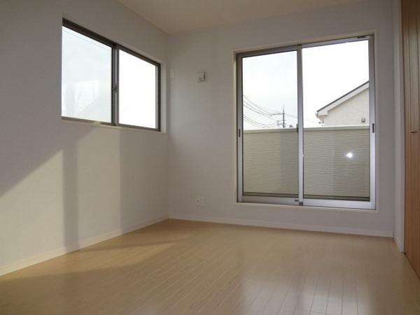 Same specifications photos (Other introspection)