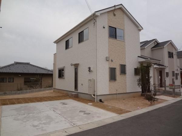 Local photos, including front road