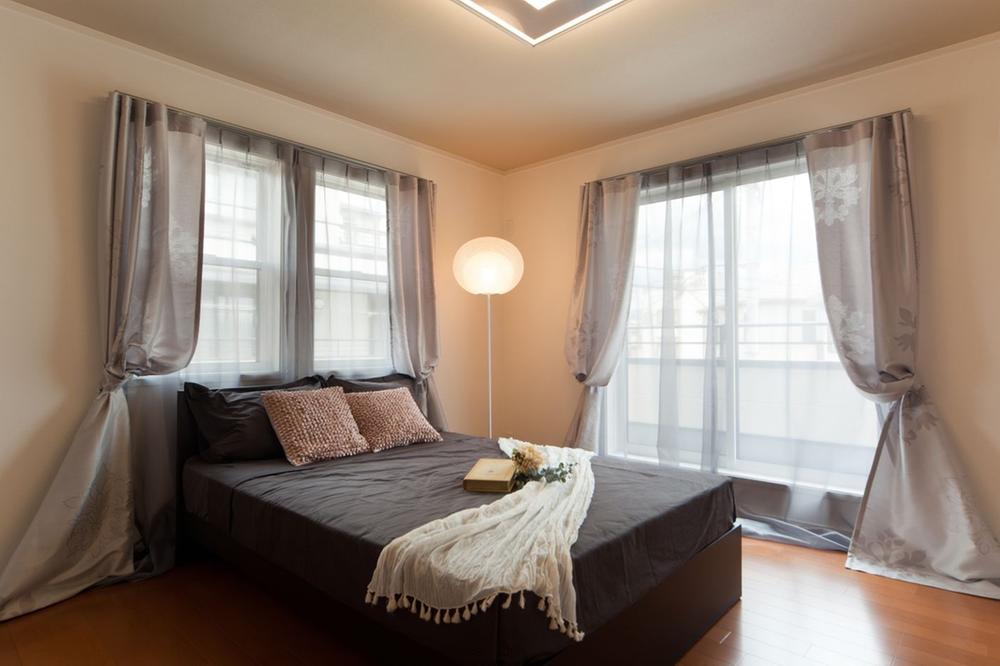 Non-living room. In the bedroom with a feeling of luxury, We elaborate heal and to devise a busy day.