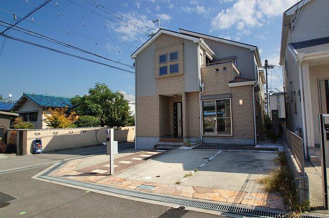 Local photos, including front road