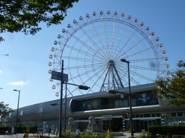 Shopping centre. 1000m to Shikuru