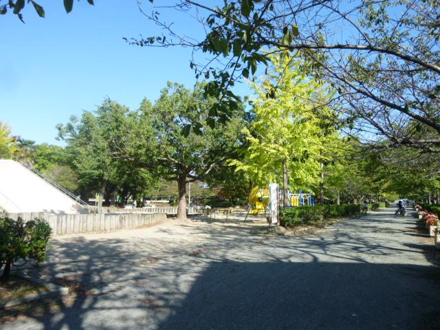 park. 700m to Suehiro park