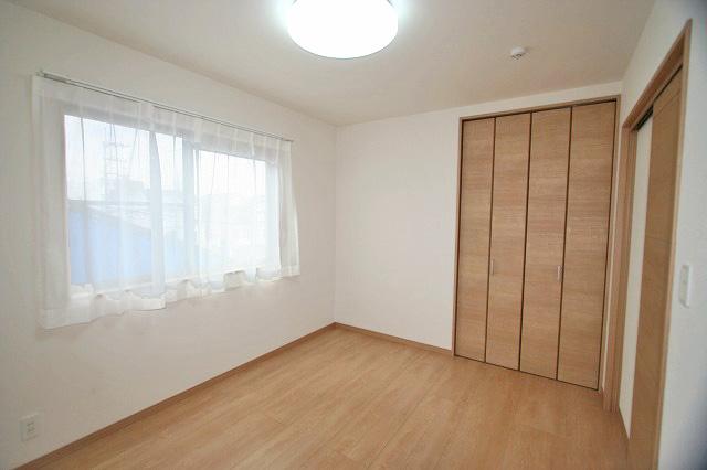 Non-living room. 2 Kaiyoshitsu