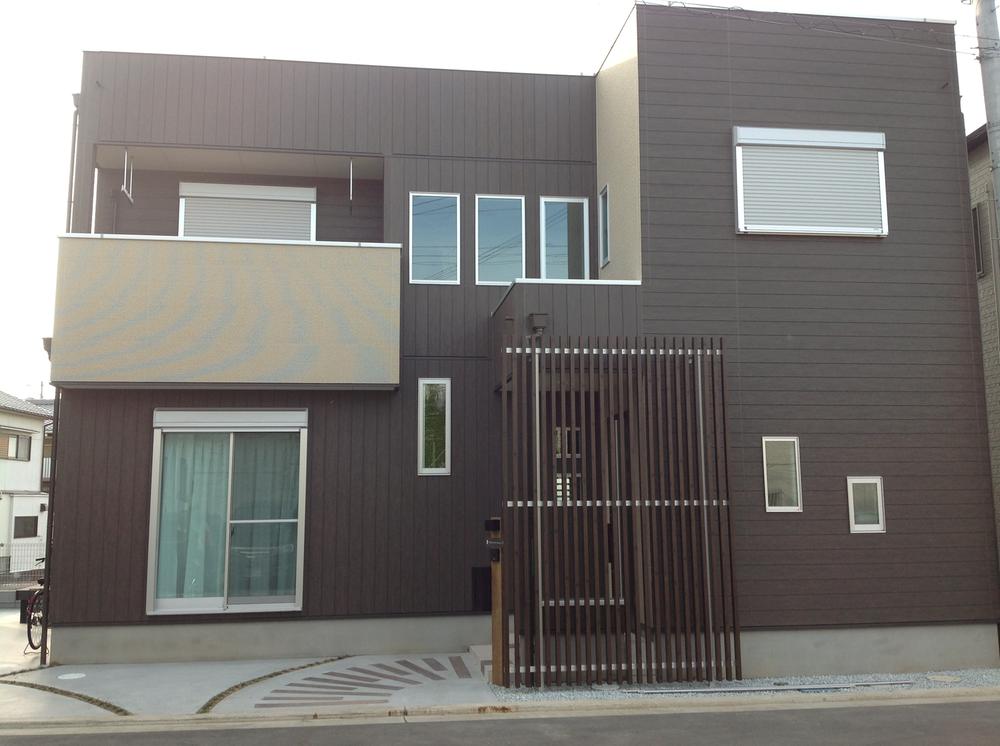 Building plan example (exterior photos). The Company has a variety of construction case, We will prepare a floor plan to meet the needs of our customers.