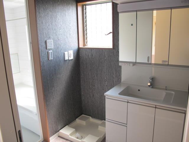 Wash basin, toilet. ☆ Other subdivision model house ☆