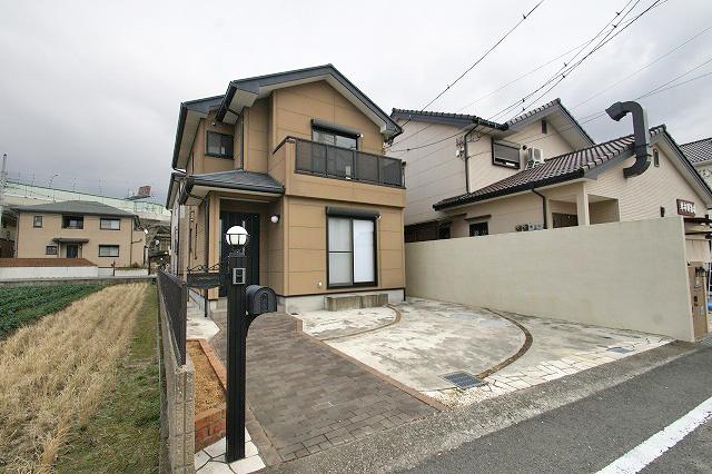 Local appearance photo