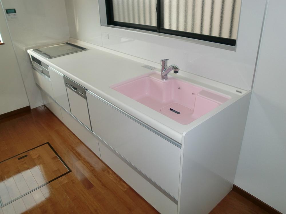 Kitchen. With dishwasher