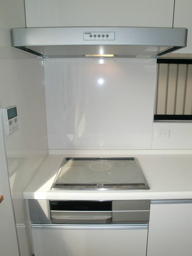 Kitchen. With IH cooking heater