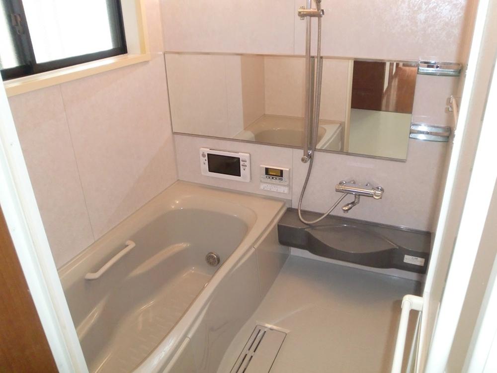 Bathroom. Indoor (January 2013) Shooting