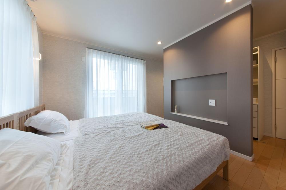 Other building plan example. It has established a bold open closet in the bedroom. Precisely because storage space to use most, It is both a convenience and design.