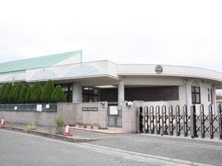 kindergarten ・ Nursery. Izumisano to stand Nozomi kindergarten 378m "support each other Learn from Sound each other " ~ And child care to nurture the power to activities while involvement with friends ~ It was used as a research theme,  We are working day-to-day child care.