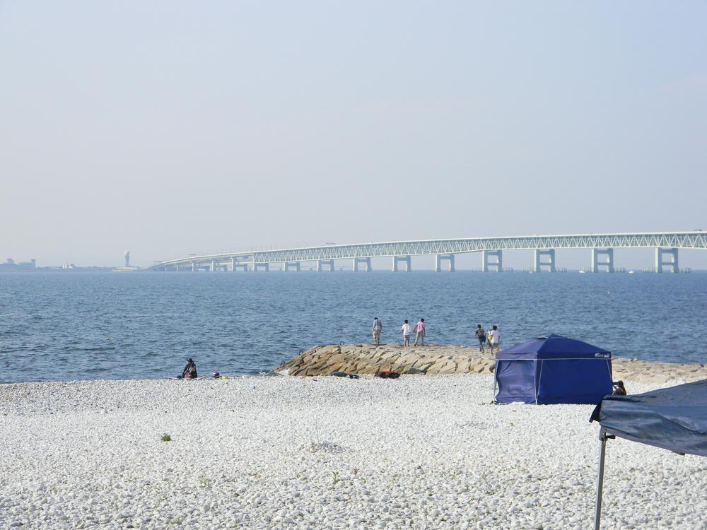 Other. And the coast that can barbecue is near, There is a large park. Is the best spot is on holiday to go out with family.