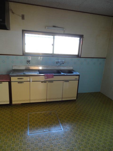 Other. Indoor shooting