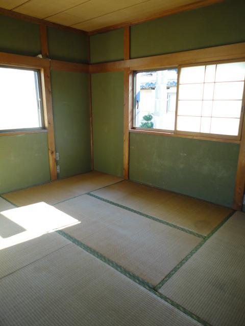 Other. Indoor shooting