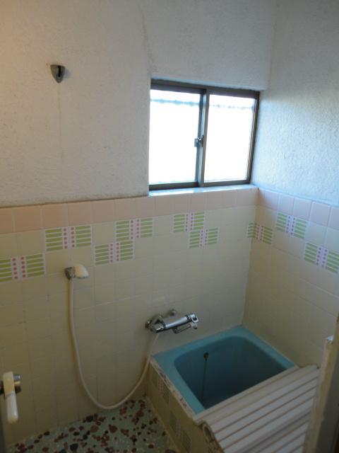 Other. Indoor shooting