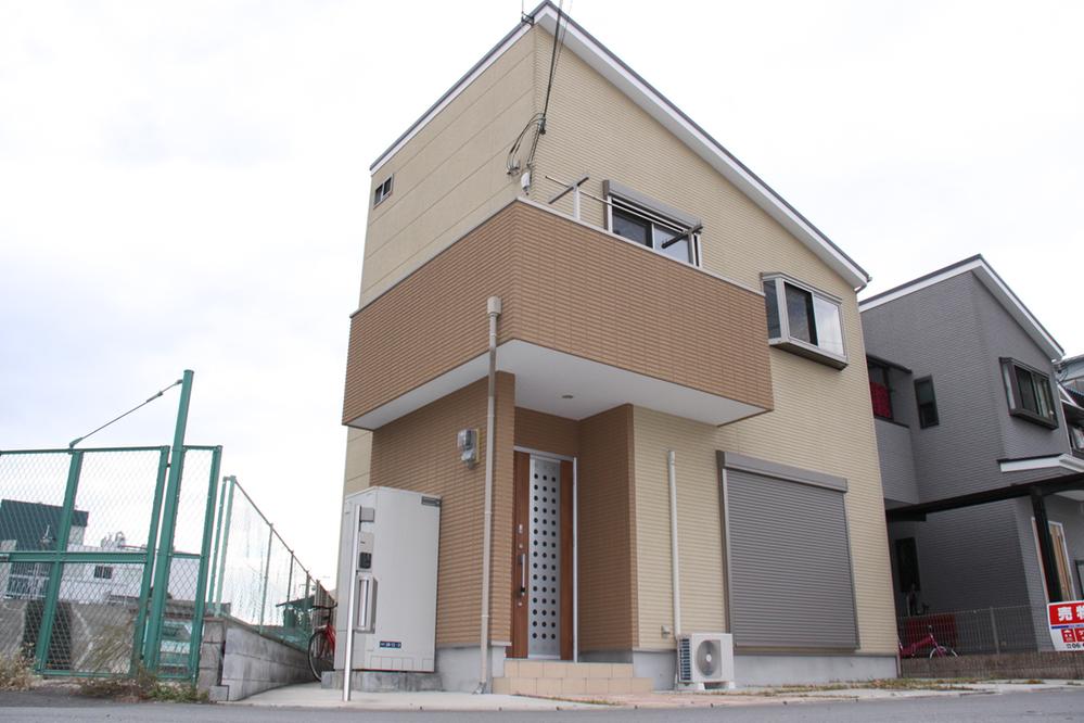 Local appearance photo