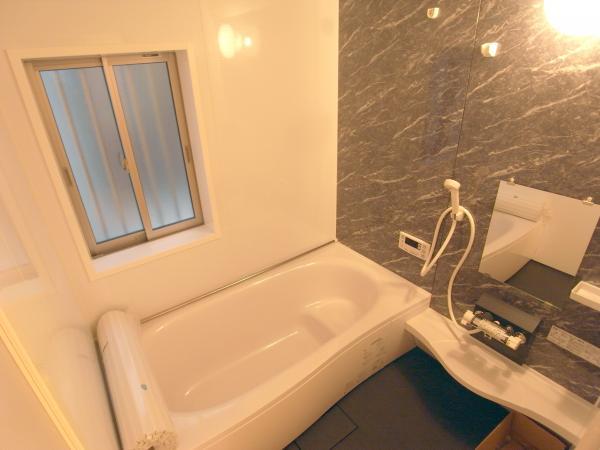 Same specifications photo (bathroom). Comfortable bath time with the bathroom dryer
