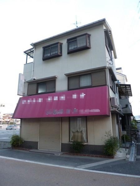 Local appearance photo.  ☆ First floor has become the store