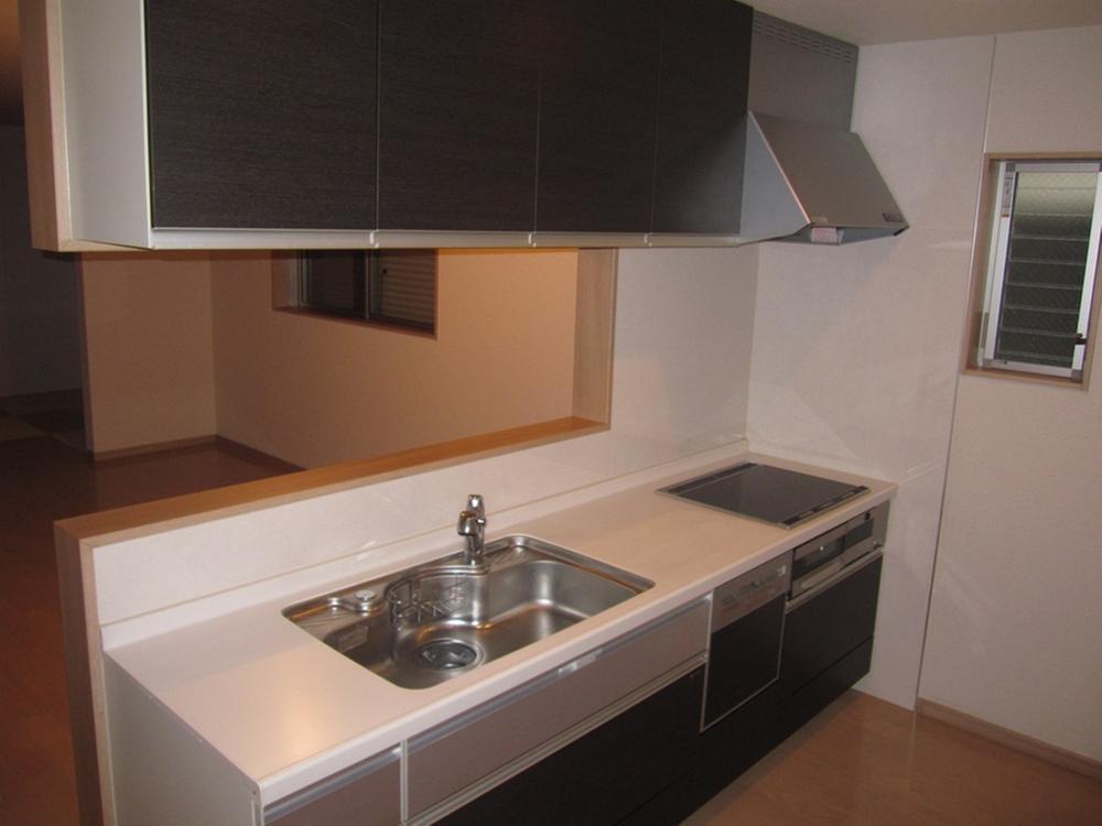 Kitchen. Indoor (10 May 2013) Shooting