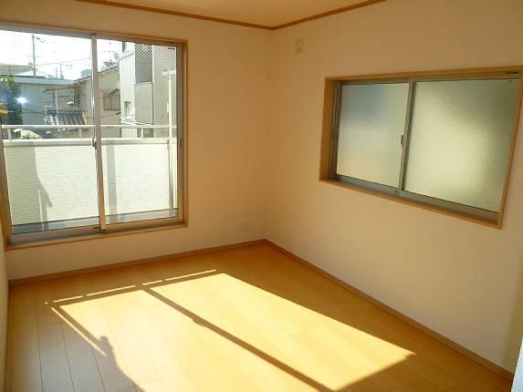 Non-living room. Bright two-plane daylight Western-style