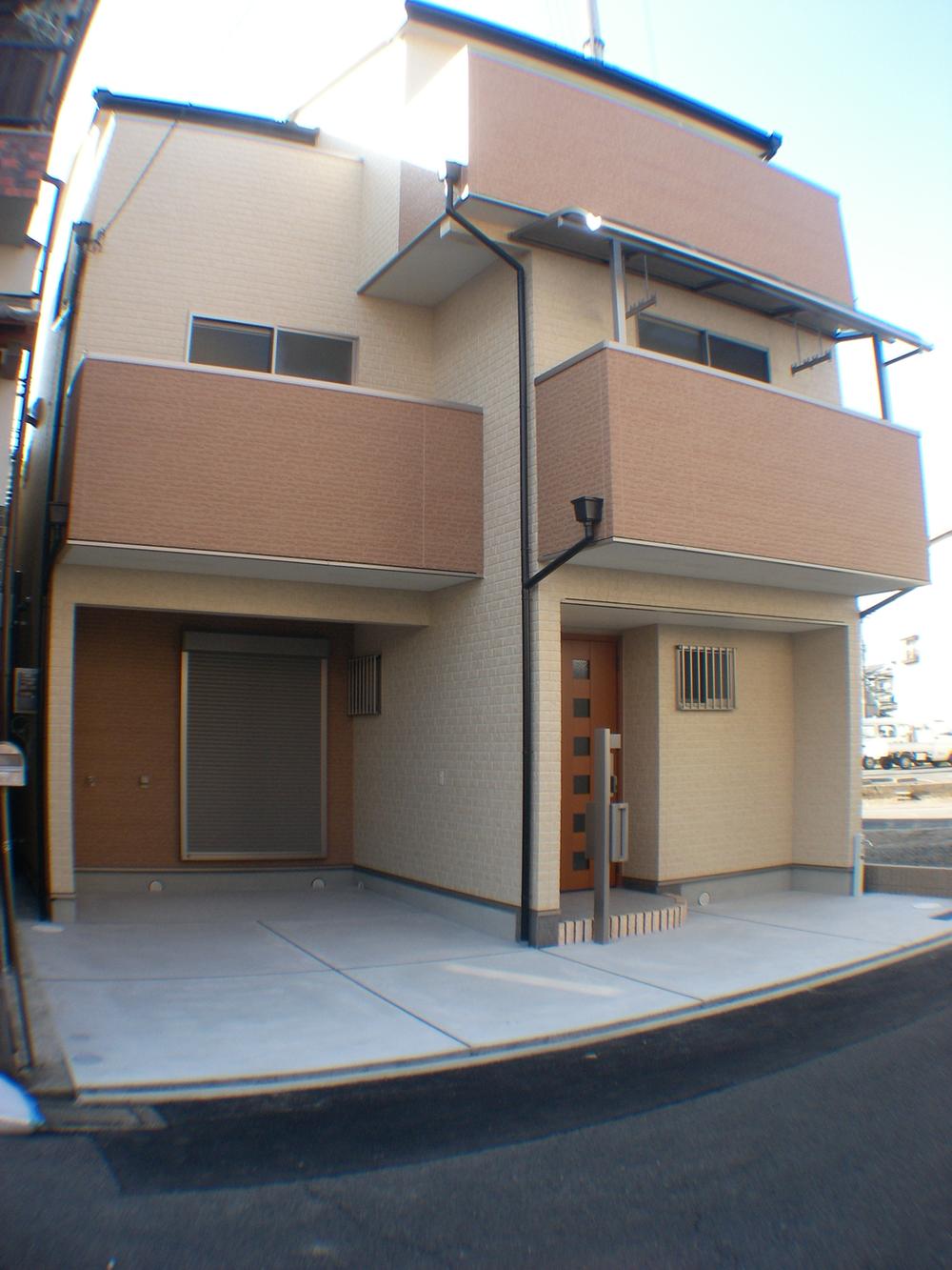 Rendering (appearance). Facing east! Sidewalk ・ flower bed ・ roadway ・ Width 16m There value of residential look with a bright and airy