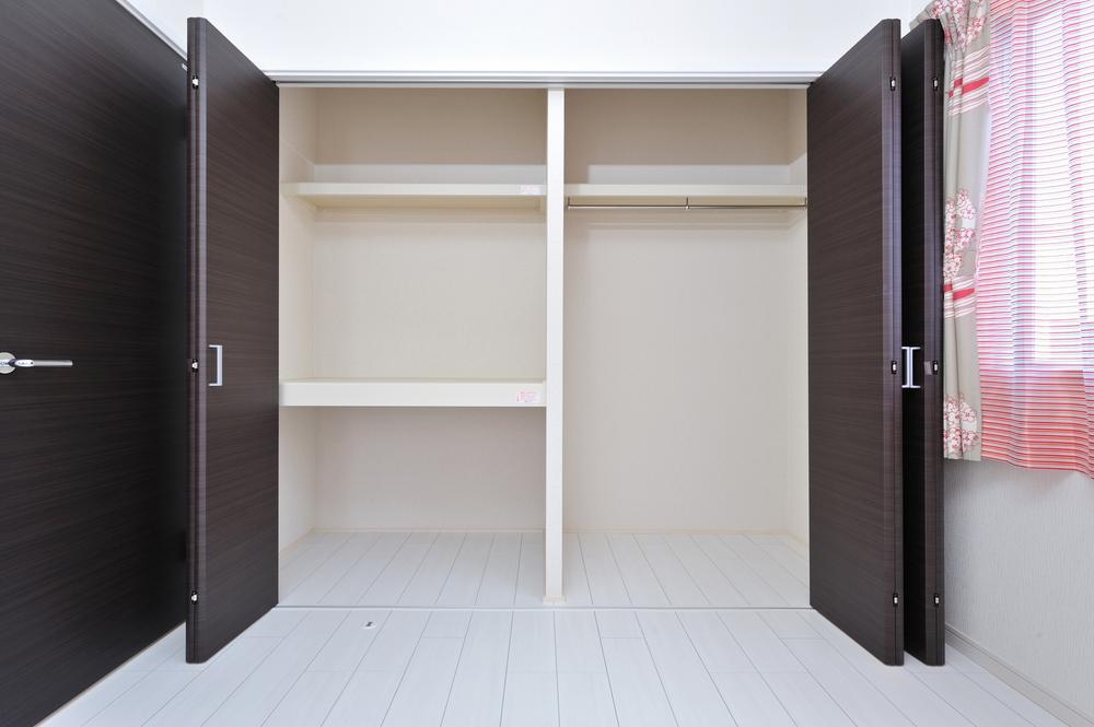 Receipt. Storage enhancement! Storage beauty in need without any costume case to put such as chest and put a walk-in closet