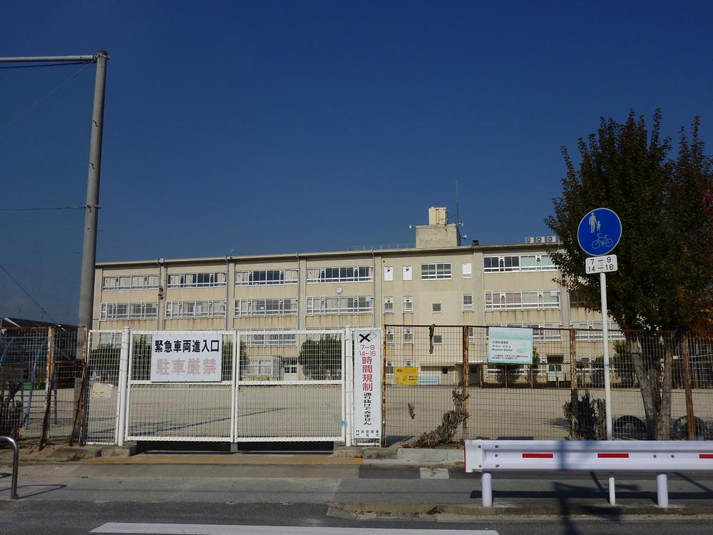 Other. Wakita elementary school!  Currently 18 class 582 people Social education facility "lively room" has also been established! 