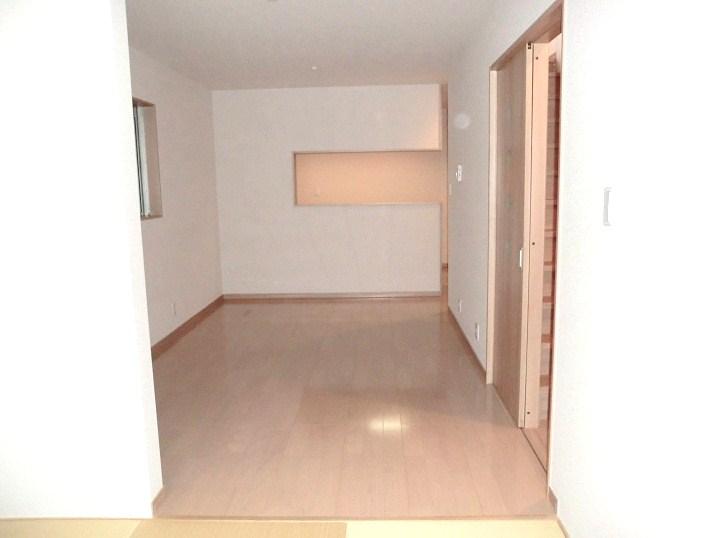 Living. Indoor (12 May 2012) shooting