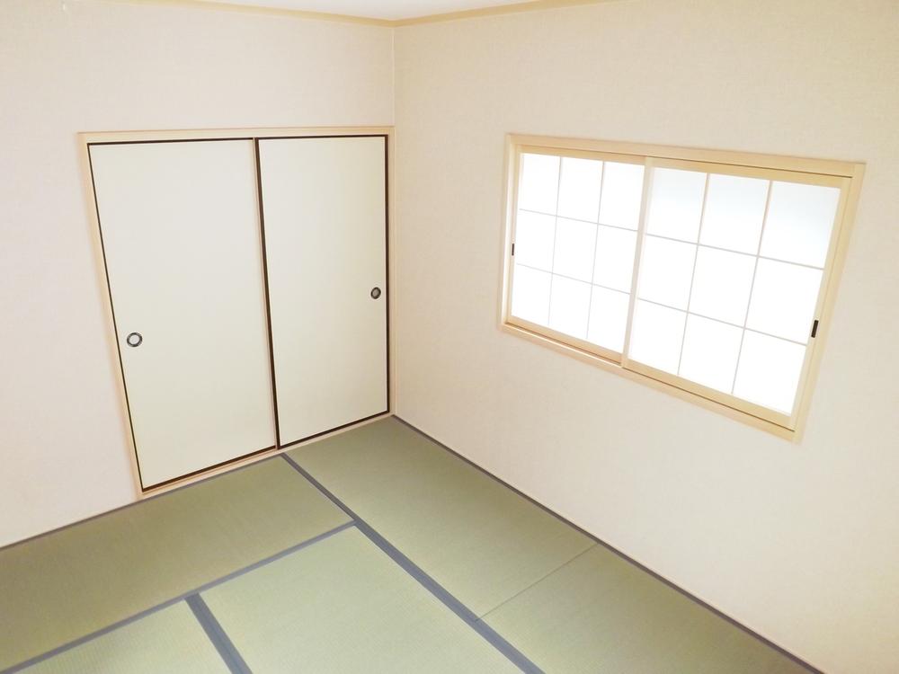 Non-living room. Local photos (Japanese-style)