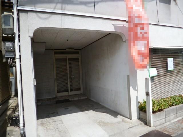 Other. ☆ Entrance ・ Garage Partial