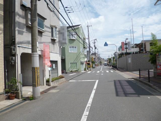 Local photos, including front road. ☆ Before the road is spacious road