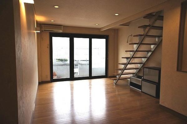 Living.  [Immediate Available] Now start a new life! Certainly once please preview! 