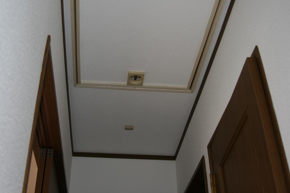 Receipt. This is useful! ! The room clean enjoyed all season things