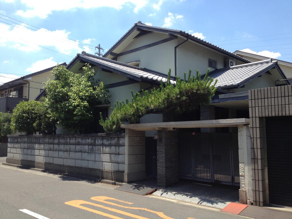 Local appearance photo. Local (June 2013) Shooting