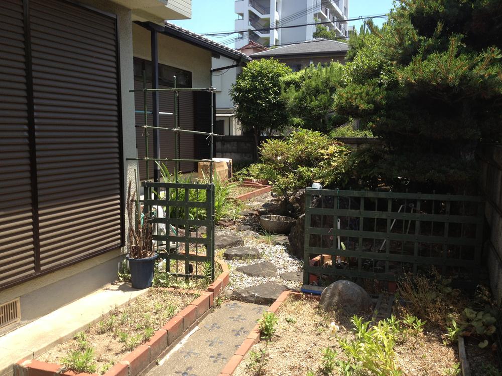 Local photos, including front road. Local (June 2013) Shooting