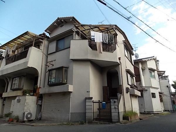 Local appearance photo. Northwest corner lot, Daylighting ・ There are ventilation