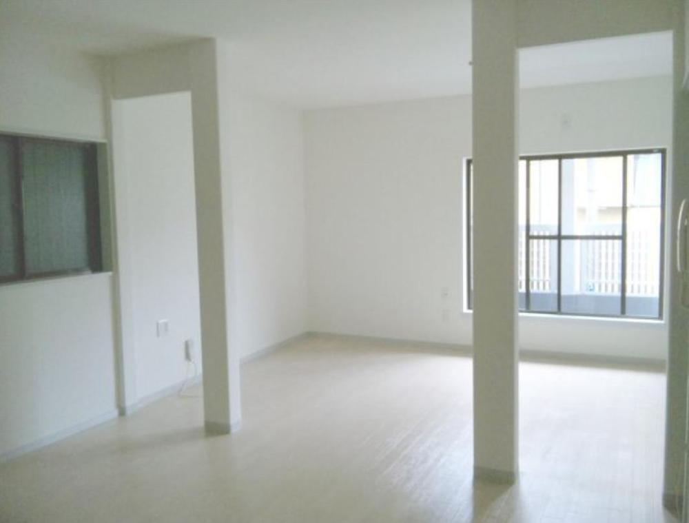 Living. Indoor (09 May 2012) shooting