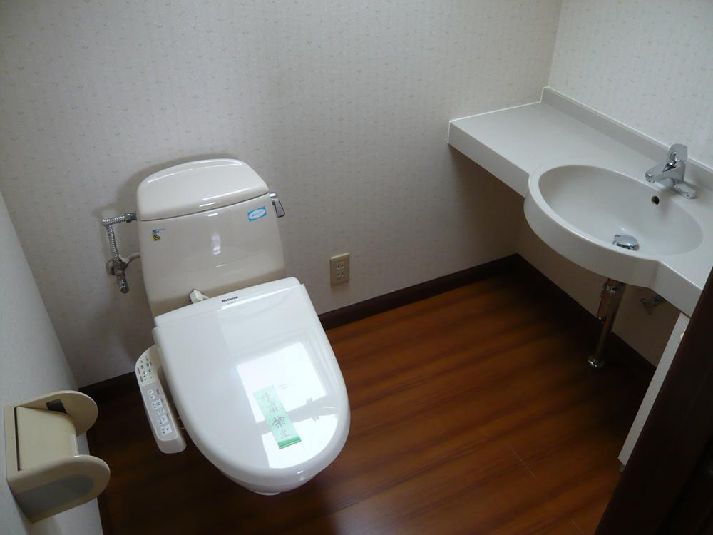 Toilet. ☆ 2F toilet ☆
