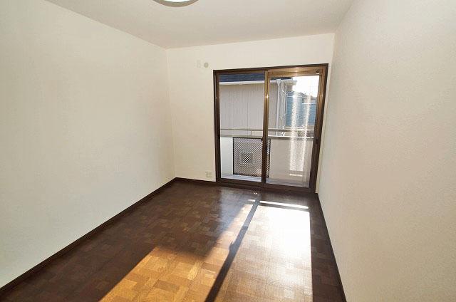 Non-living room. 2 Kaiyoshitsu