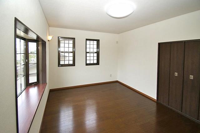 Non-living room. 2 Kaiyoshitsu