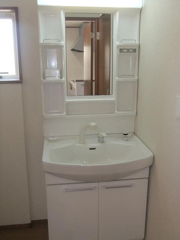 Wash basin, toilet. No. 1 destination vanity