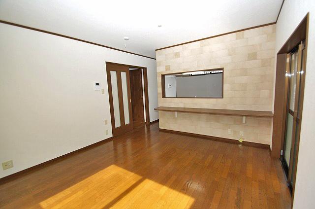 Living. In part of the living room wall was Hari eco-carat to clean the air (Image front wall portion)