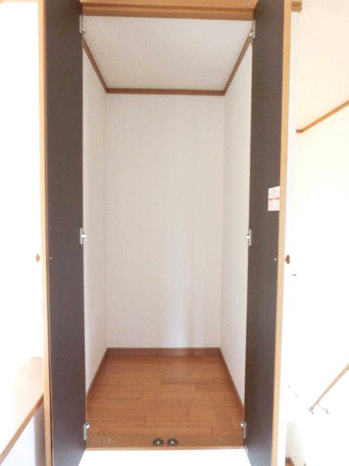 Receipt. Second floor staircase next to the storage