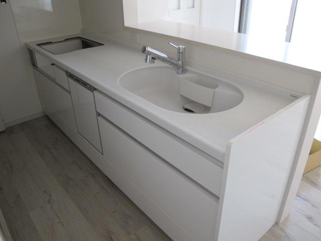 Same specifications photo (kitchen). Panasonic